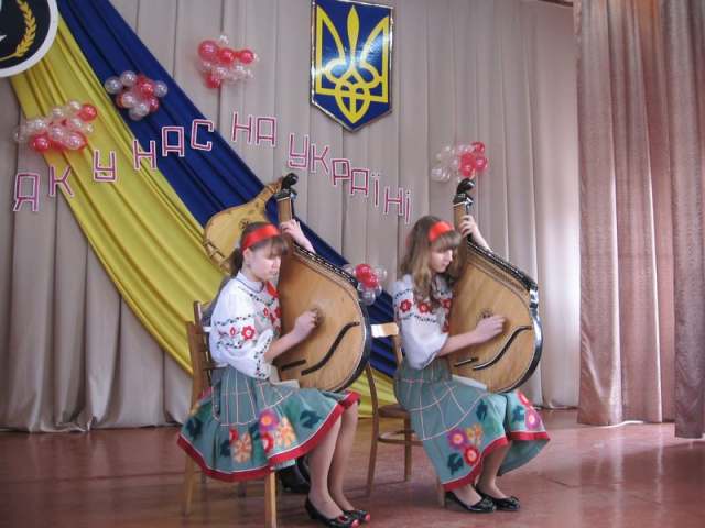 Катерина та Дарина Пасічні